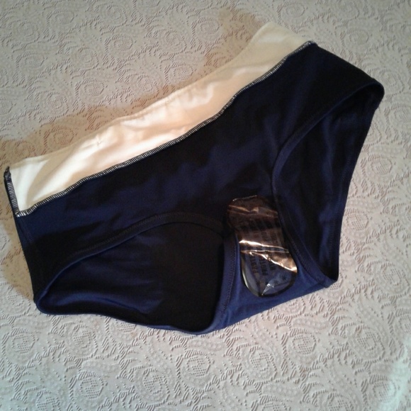 🌺 NWT Mariemeili Curves 2 Piece Swim Suit - Picture 8 of 8